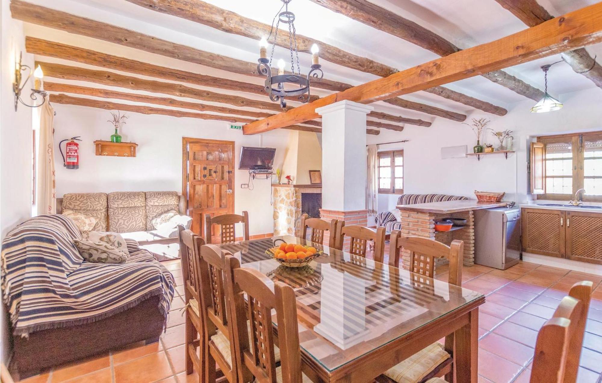 8 Bedroom Lovely Home In Иснахар Экстерьер фото